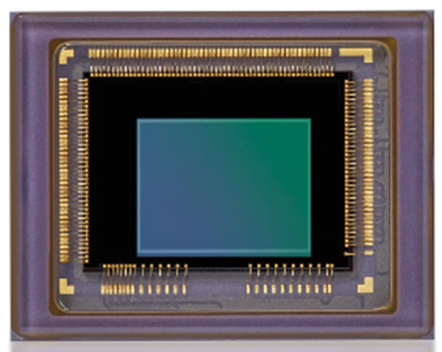 IMX900 da Sony redefine sensores de imagem industriais com alta sensibilidade NIR e performance em robótica.